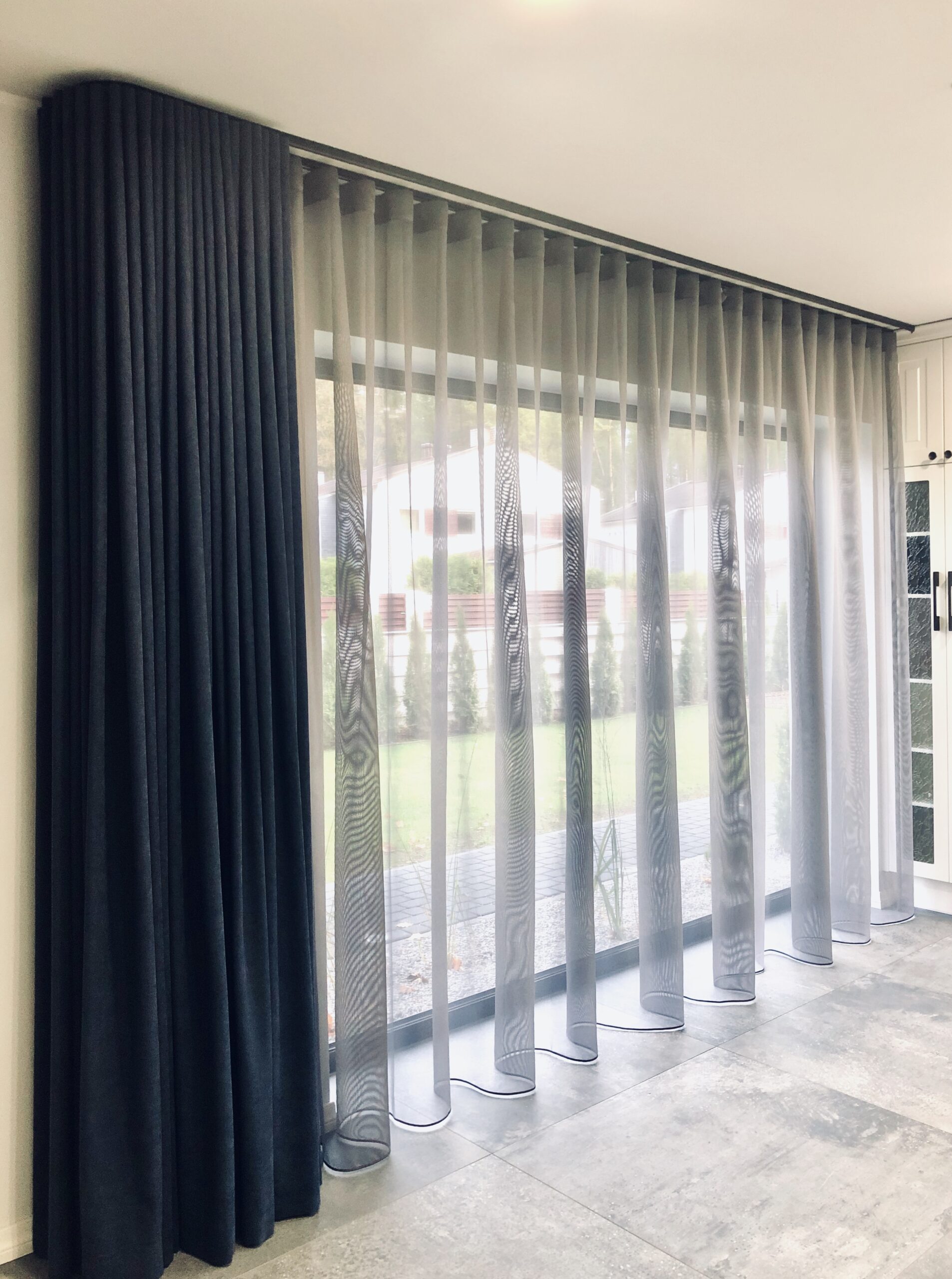 720F95CC-66C8-4627-89B8-4200B5FD727B_1_201_a